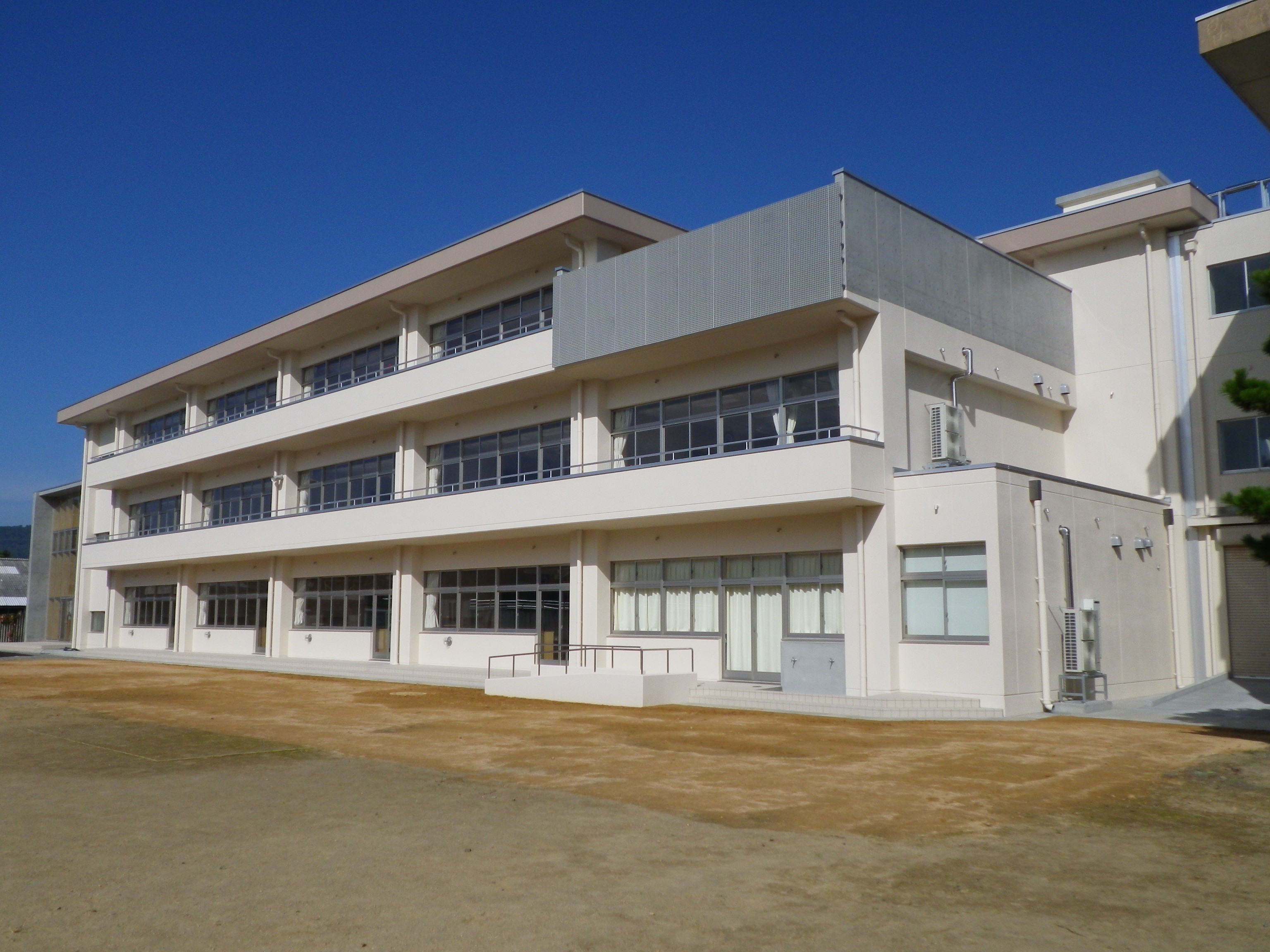 王子保小学校西校舎改築
